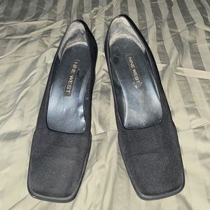 Nine West 90s box heel shoe